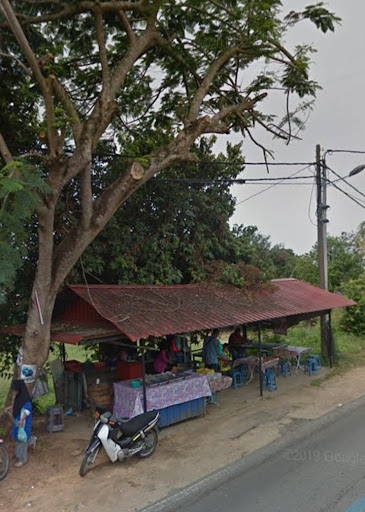 Gerai makan sarapan pagi depan klinik merbok