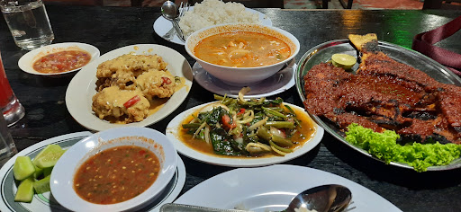 Restoran Anjung Kuala Ikan Bakar, Kuala Kedah (Ikan Bakar Top Kuala Kedah) 1 Restoran Anjung Kuala Ikan Bakar, Kuala Kedah (Ikan Bakar Top Kuala Kedah)