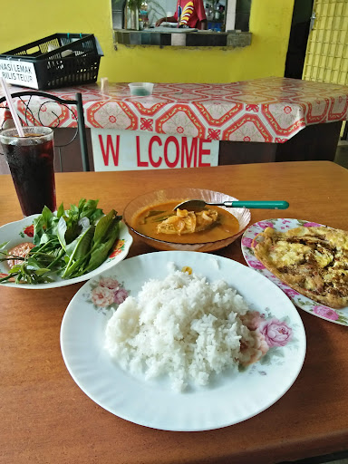 Mak Ngah Gulai Panas Kisap