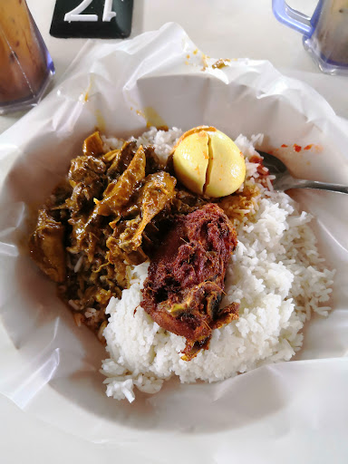 Mok Yoh Pok Kob Gulai Serati & Ayam Kampung