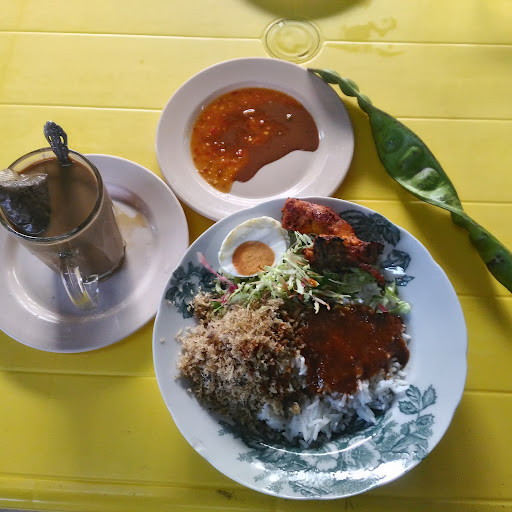 Kedai Dlm Kg