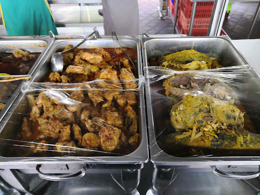 Husna Nasi Berlauk, Kg Air Dingin