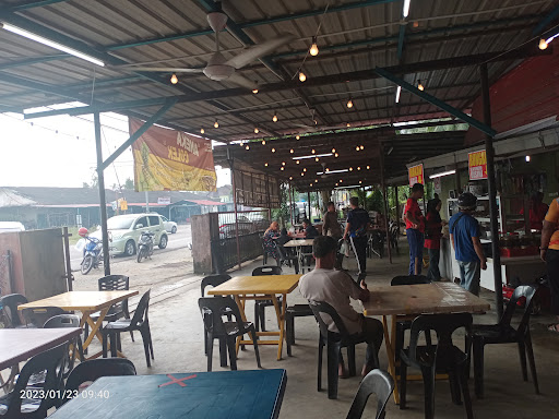 Nasi kerabu tumis dalam pagar