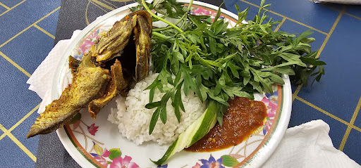 D'cempaka (sarapan pagi & tengahari, pelbagai masakan melayu)