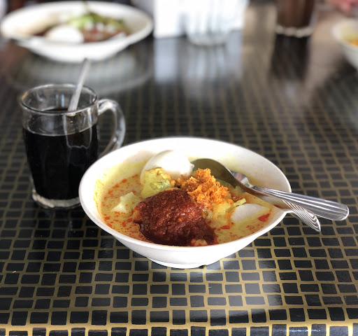 Warung Lontong dan Nasi Lemak Hajah Zainab 1 Warung Lontong dan Nasi Lemak Hajah Zainab