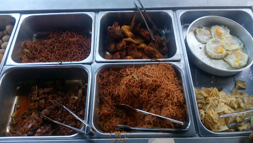 Nasi Lemak Abg Boy Taman Maju