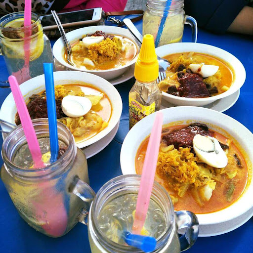 Pasar Malam Masjid Tanah