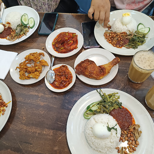 Nasi Lemak Malam Hari