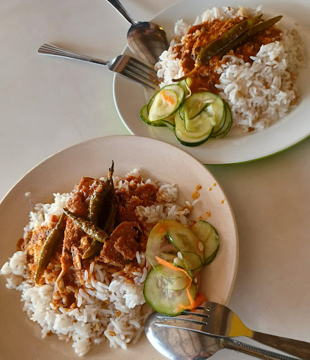 Nasi Dagang Anis Maju