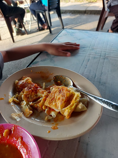 Kedai Sarapan di Simpang