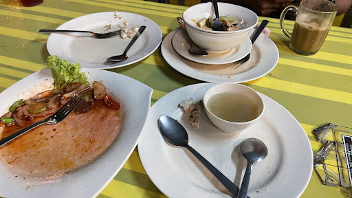 Restoran Along