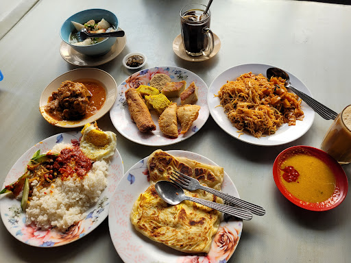 Perhentian Kuih Kampong (Semabok)
