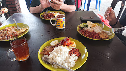 Nasi Lemak Sotong Lereh