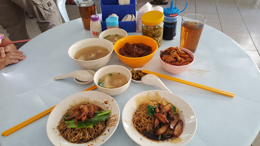 強记云吞面 (Keong Kee Recipe Restaurant) 1 強记云吞面 (Keong Kee Recipe Restaurant)