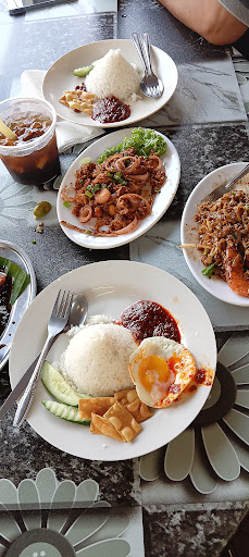 Mama Nor Tampin - Yong Tau Foo, Seafood, Grill, & Western x Sober Bites