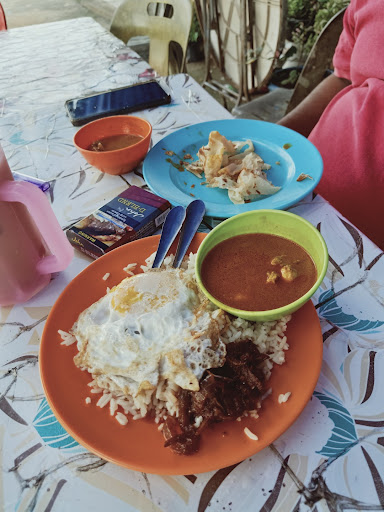 Roti Canai/Nasi Lemak Kari Haji Ghani