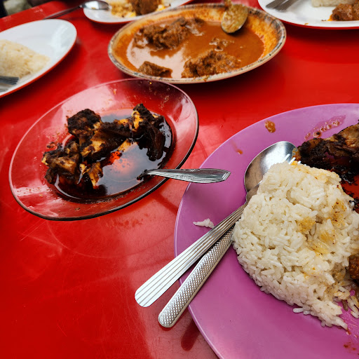 Man Pulut Rendang Warisan Lipis 1 Man Pulut Rendang Warisan Lipis