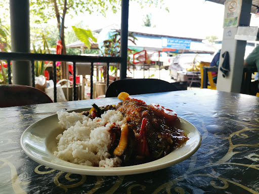 Kedai Makan Noor Azliha (Nasi Dagang) 1 Kedai Makan Noor Azliha (Nasi Dagang)