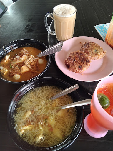 Sarapan Pagi Terbaik di Batu Gajah 7 Nasi Ayam Railway