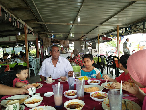 Sarapan Pagi Terbaik di Kampong Dungun 4 Warong Telor Power Pak Din