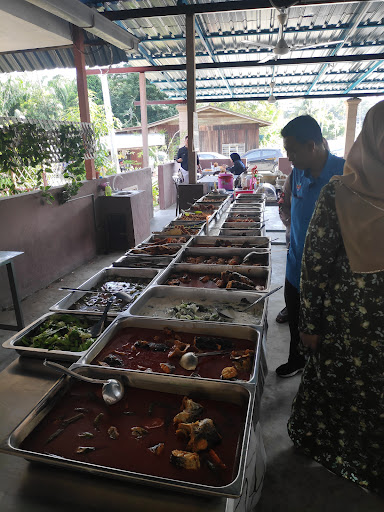 Warung Ibu Jalan Teluk Batik ( Teluk Batik, Lumut, Perak )