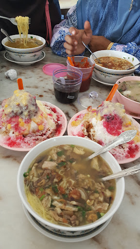 Sarapan Pagi Terbaik di Simpang Empat 2 Restoran Dinalang Ais Kacang Salji