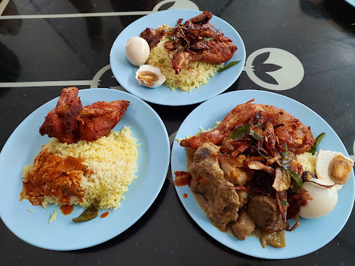Sarapan Pagi Terbaik di Simpang Empat 6 Awie Nasi Dalca Bawang