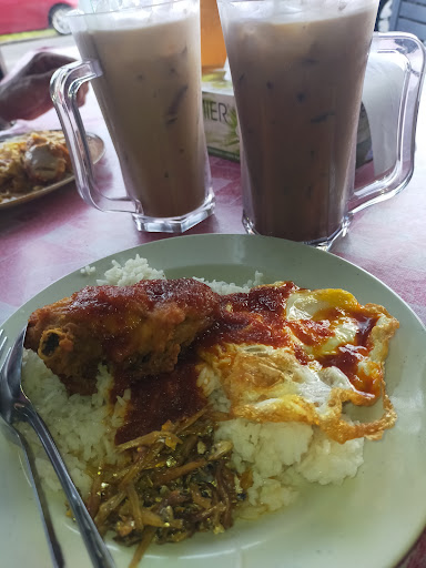 Warung kak harirah