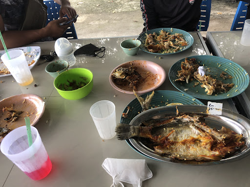 Sarapan Pagi Terbaik di Pantai Cenang 8 Restoran Selera Padang Puteh
