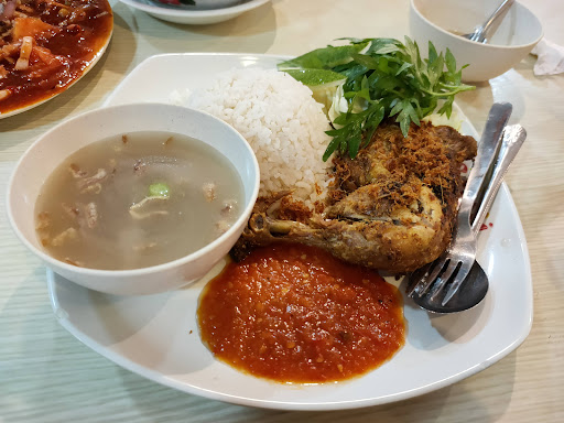 Serapi Corner