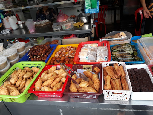 Lelatari Nasi Ayam
