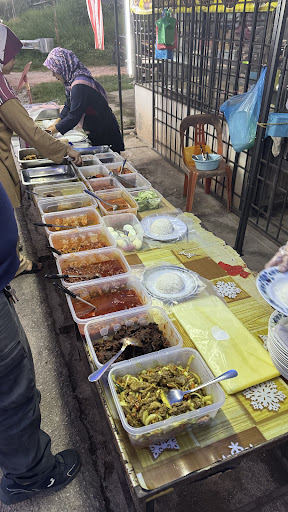 PEK NGA IKAN SEKOQ / NASI LEMAK MALAM 1 PEK NGA IKAN SEKOQ / NASI LEMAK MALAM