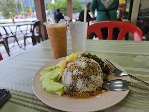 Warung Pak Samah