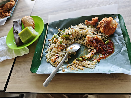 Warung Nasi Lemak Roti Canai Padang Tembak