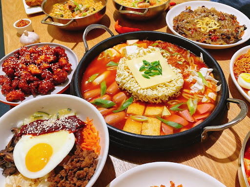 Sarapan Pagi Enak di Lawas: Tempat Terbaik untuk Menikmatinya 6 Rich Tea Lawas