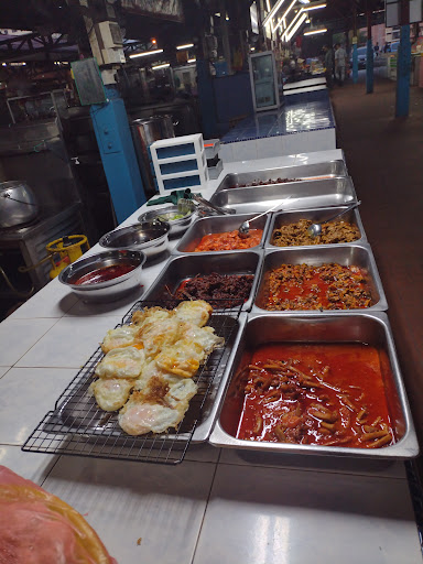 Gerai Nasi Lemak Shilla ( Pasar Basah TLDM, lumut, Perak )