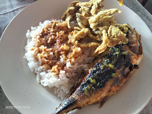 Kak Bee Kedai Makan Bintong 1 Kak Bee Kedai Makan Bintong