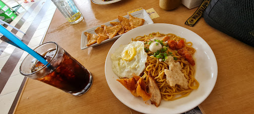 Twin Cafe 孖宝饮食店@ D'PERDANA Square