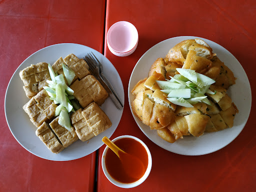 Chicken Rice, Prawn Fritters & Tofu