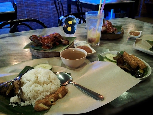 Supreme Ayam Penyet Cafe