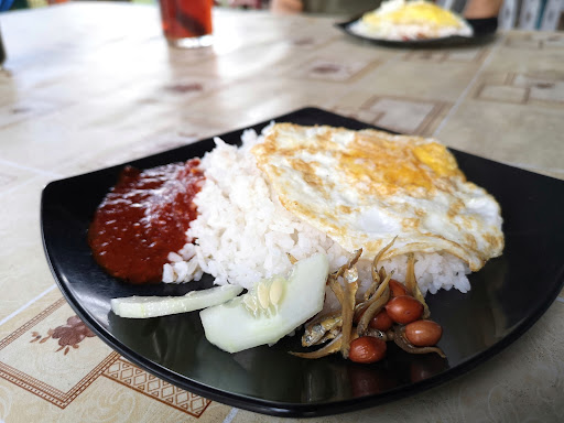 Sarapan Pagi Tanjung Sepat Terbaik untuk Dicuba! 2 Warong Kak Siti