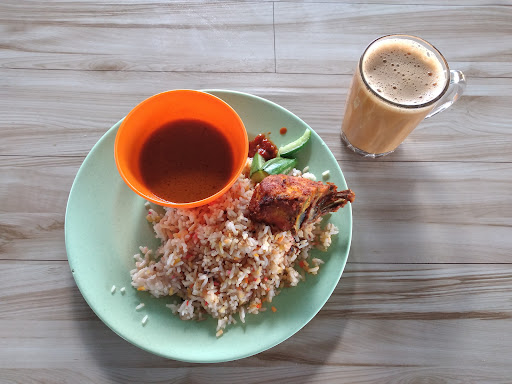 Sarapan Pagi Terbaik di Kertih: Hidangan Paginya yang Menggugah Selera 3 Gerai Tepi Simpang