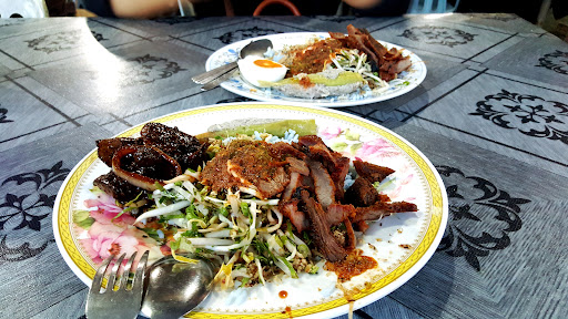 Fauzi Nasi Kerabu @ Suerasa Nasi Kerabu