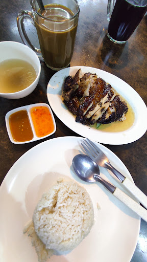 Pak Somet Food Court