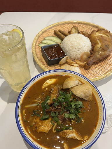 Makan Makan Restaurant