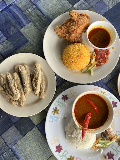 Sarapan Pagi En Marang Terbaik untuk Dihidangkan! 2 Kedai Nasi Dagang Kak Nani