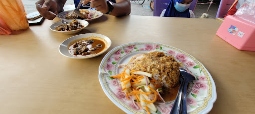Warung Roti Tempayan / Nasi Kukus Kakton 334