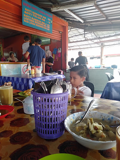 Sarapan Pagi Terbaik di Kampung Simpang Renggam 2 Gerai Roti Canai Utama