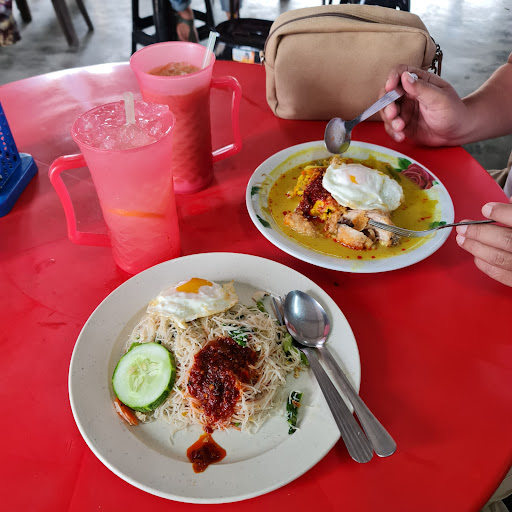 Sarapan Pagi Terbaik di Kampung Simpang Renggam 3 Warung Pak Din
