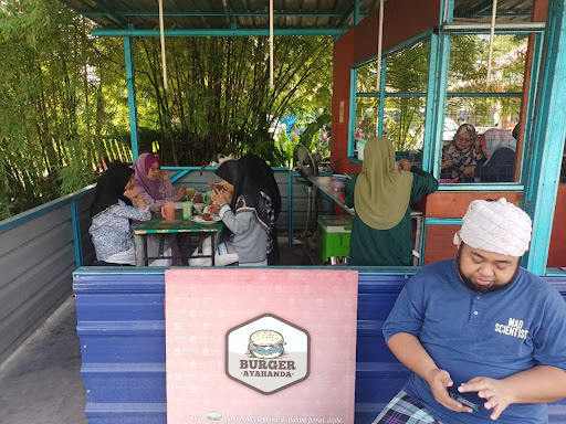 Gerai Sarapan Mak Tiri Kau